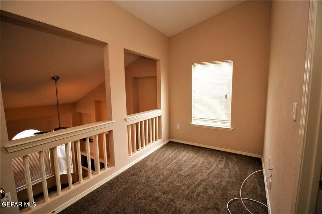 Photo of 6241 LOVEBIRD Lane