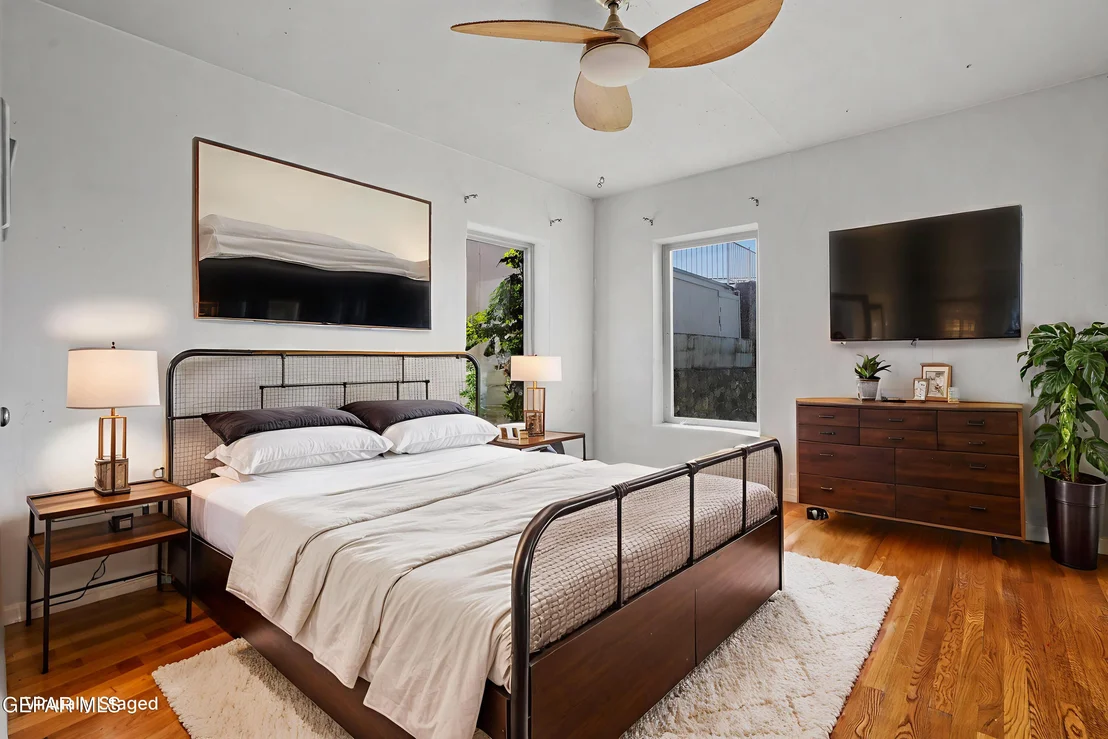 Photo of 810 MESITA Drive