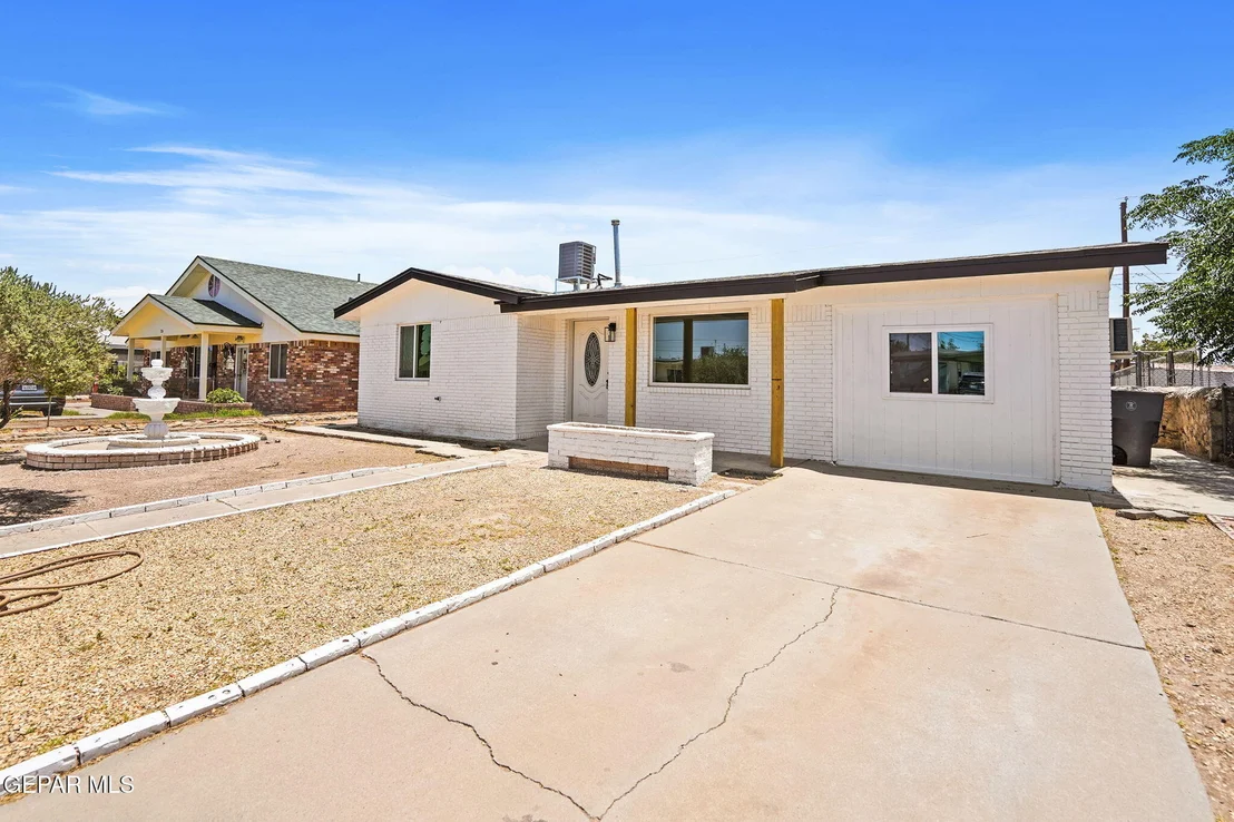 Photo of 212 MANUEL Drive