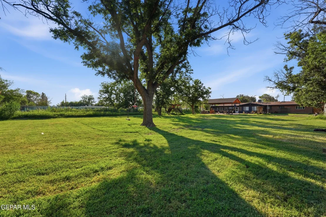 Photo of 216 SMITH Road