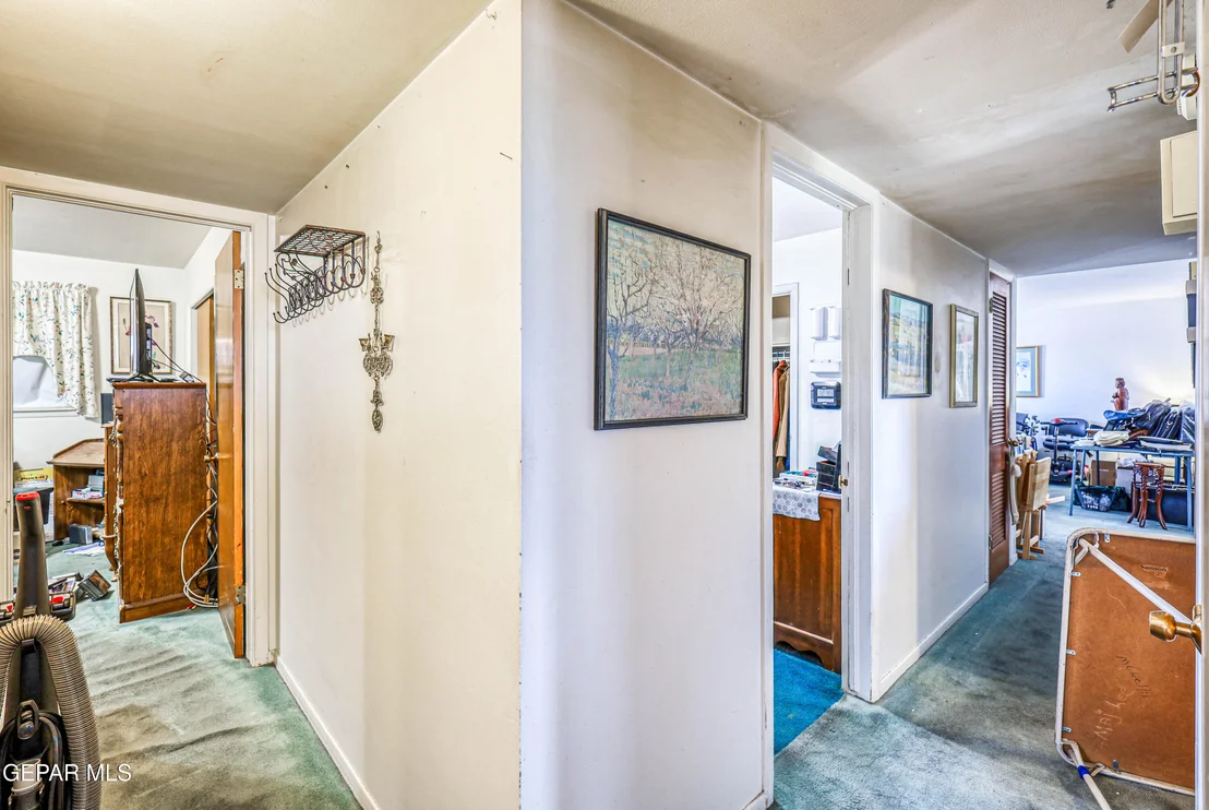 Photo of 404 CHRISTOPHER Avenue