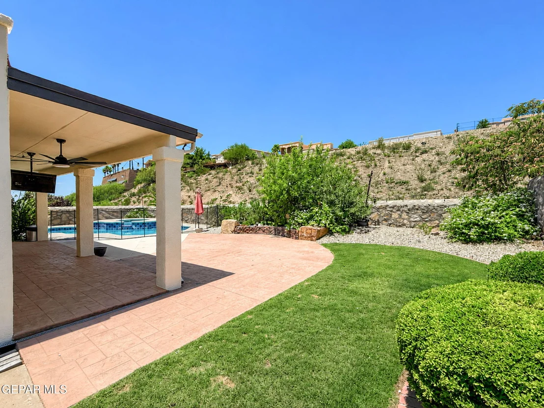 Photo of 6633 WIND RIDGE Drive