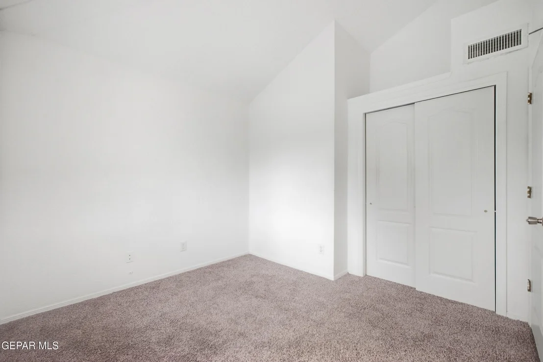 Photo of 11421 LONE WOLF Circle