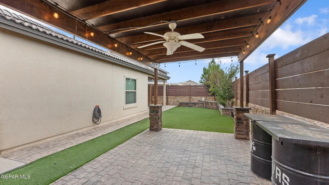 Photo of 965 PENRITH Street