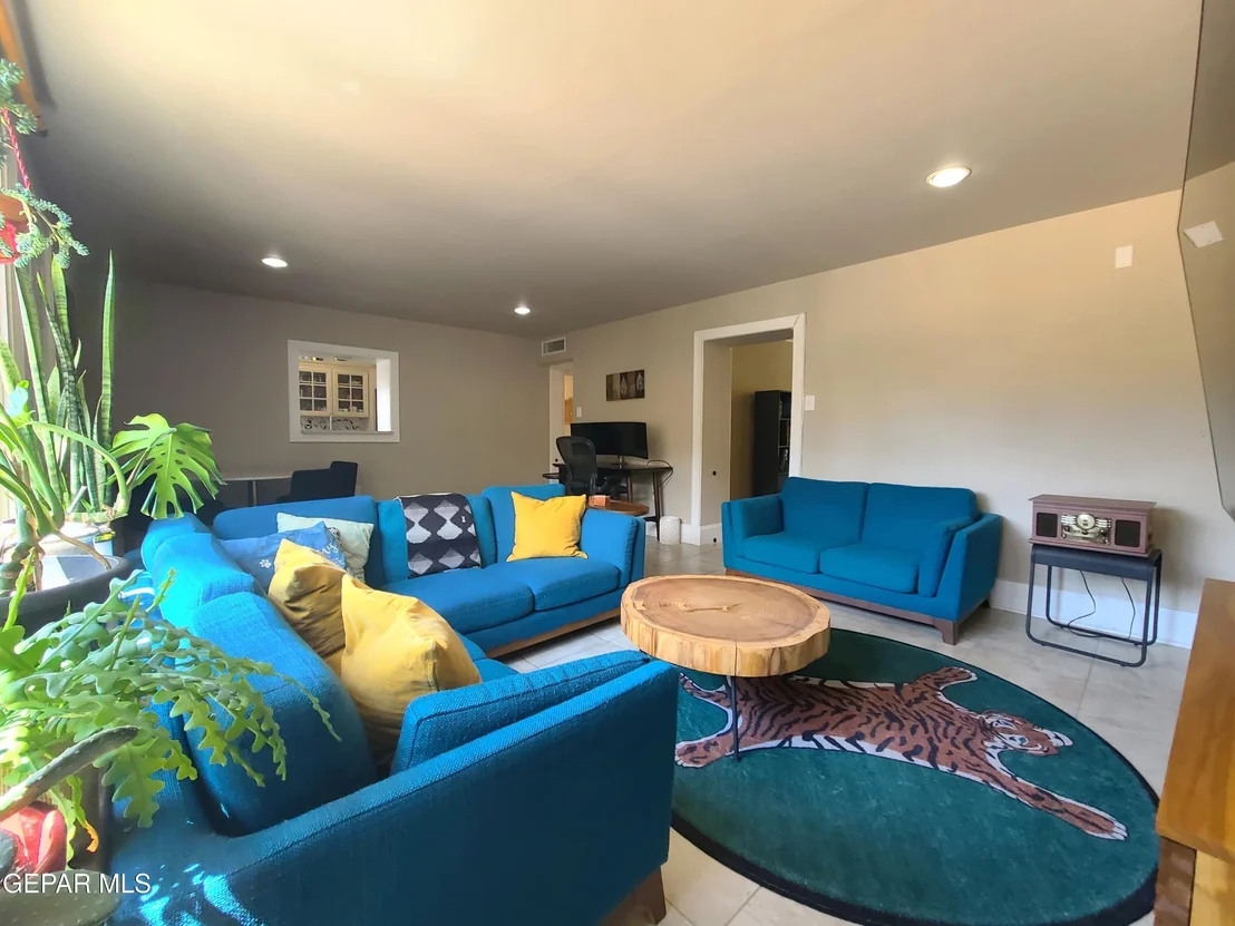 Photo of 602 CINCINNATI Avenue