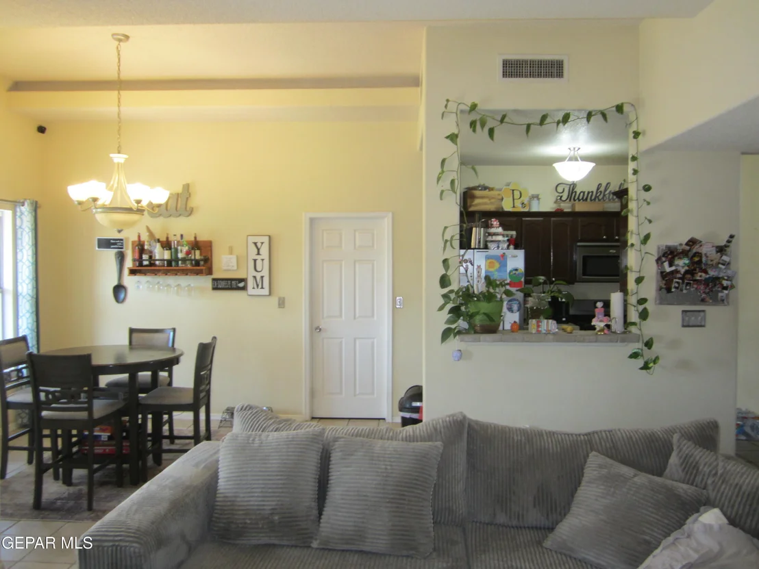 Photo of 7605 Dianjou Drive