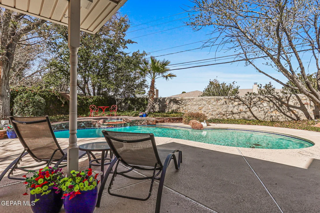 Photo of 301 NORTHWIND Drive