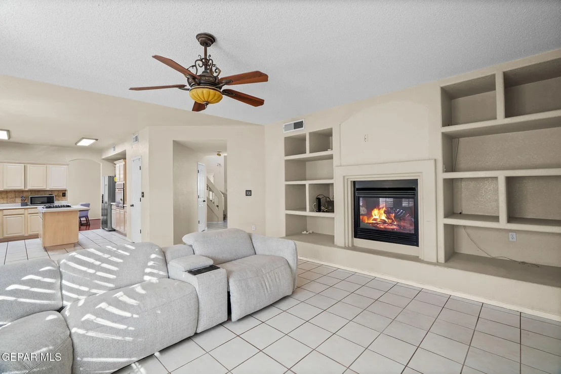 Photo of 2013 SHADOW RIDGE Drive