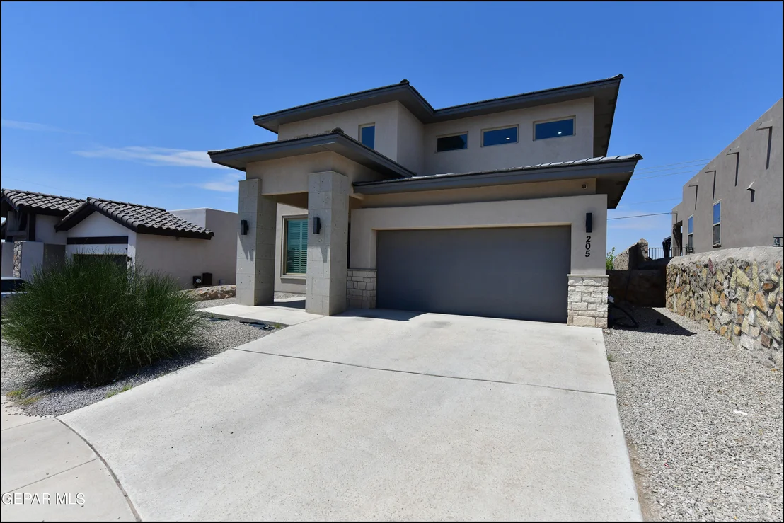 Photo of 205 ANGLESY Place