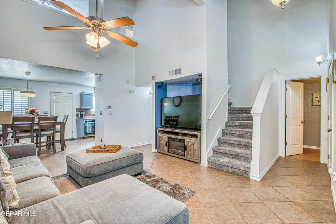 Photo of 6200 KENNETH CAPSHAW Place