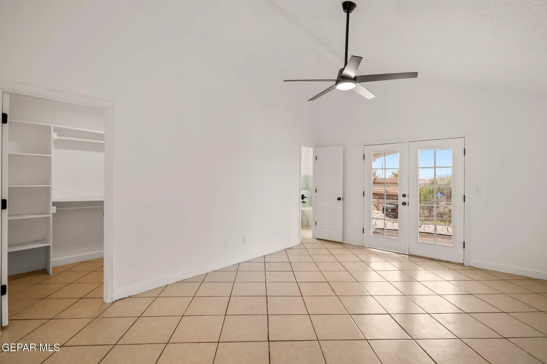 Photo of 12385 Orchard Park