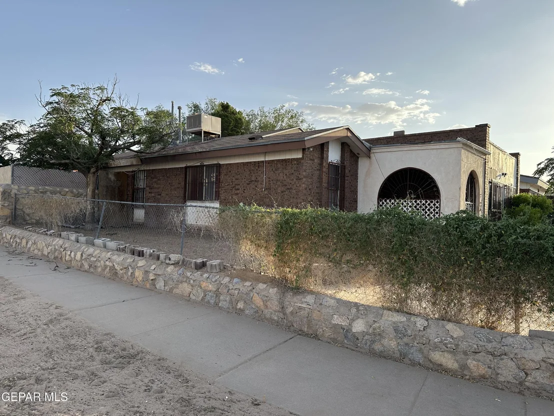 Photo of 11760 JOHN POLLEY Circle