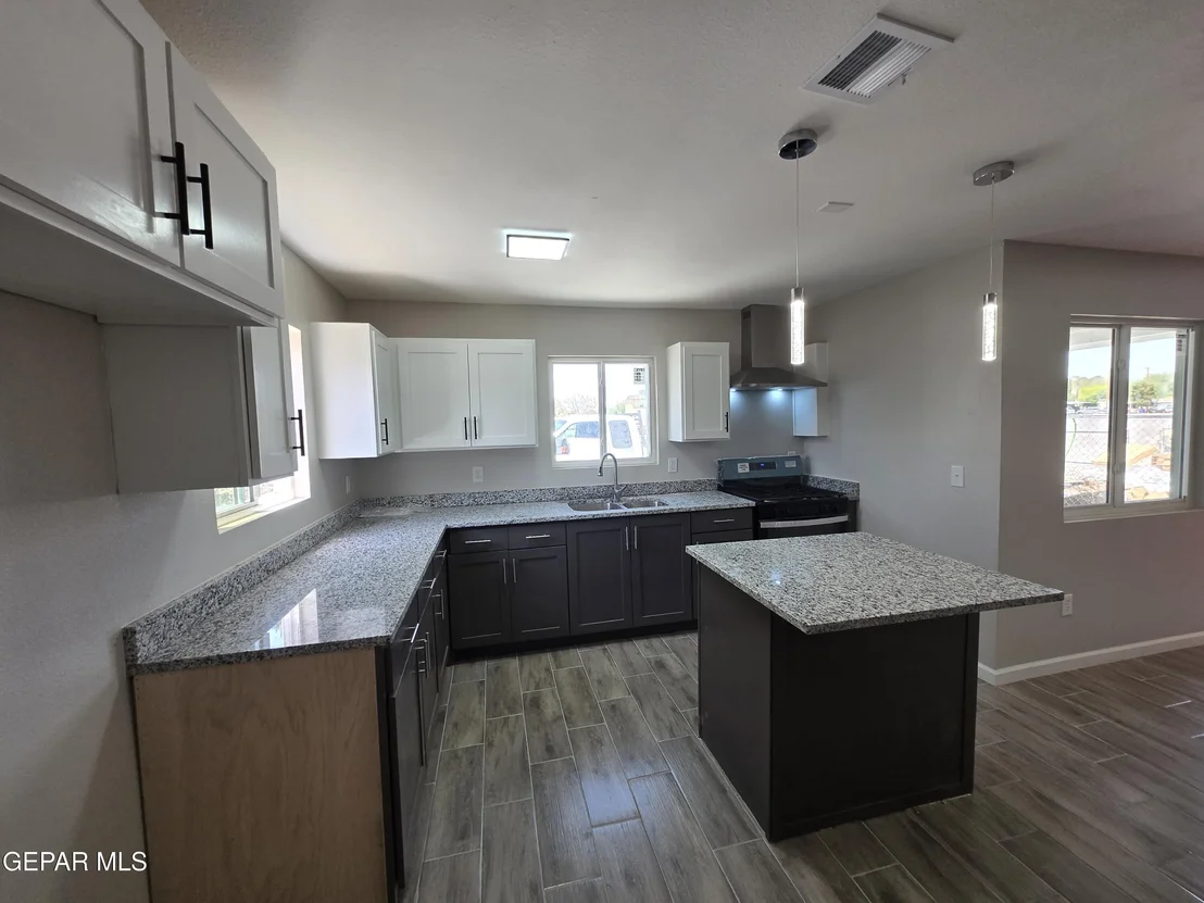 Photo of 7901 LIRIO Road
