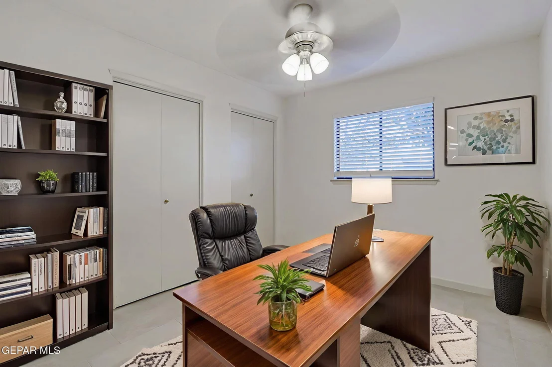 Photo of 836 ESPOLON Drive