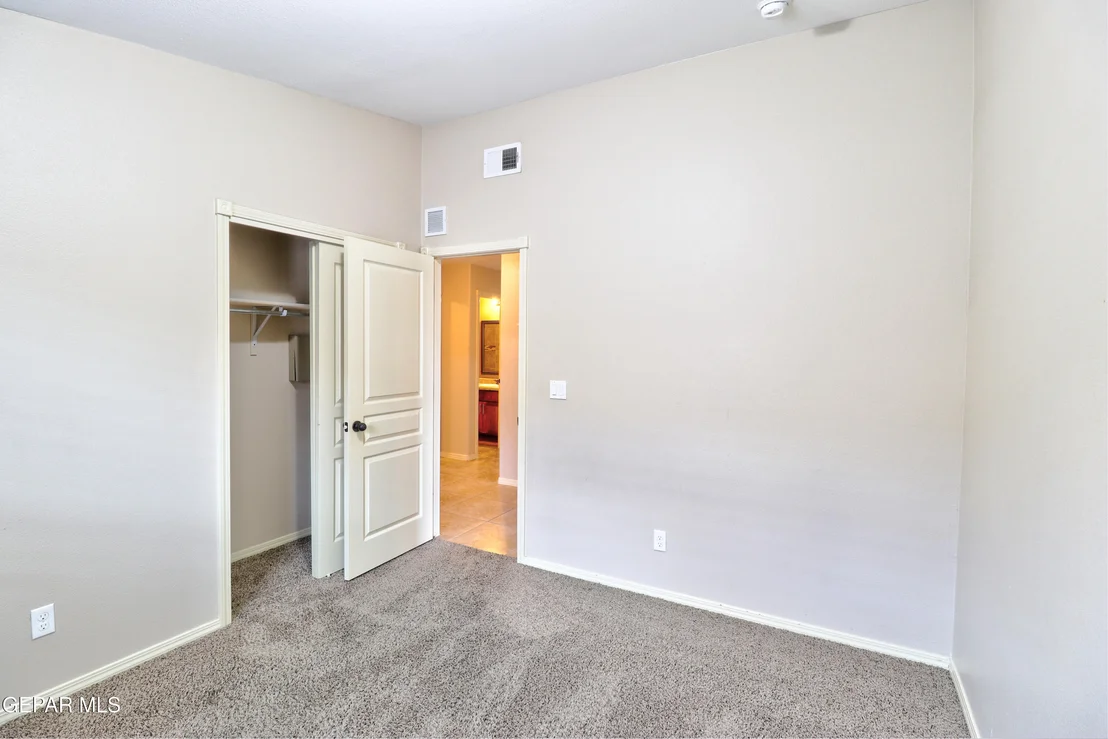Photo of 3017 WOODHEAD