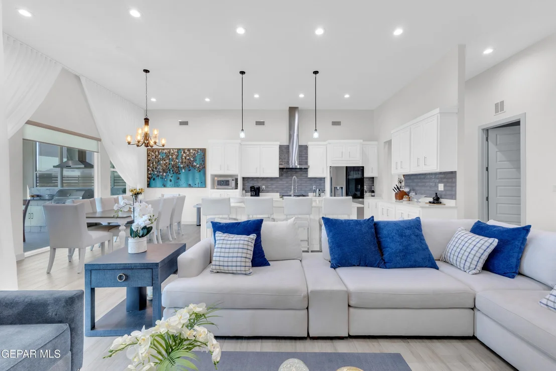 Photo of 304 Rio Pinsaqui Court