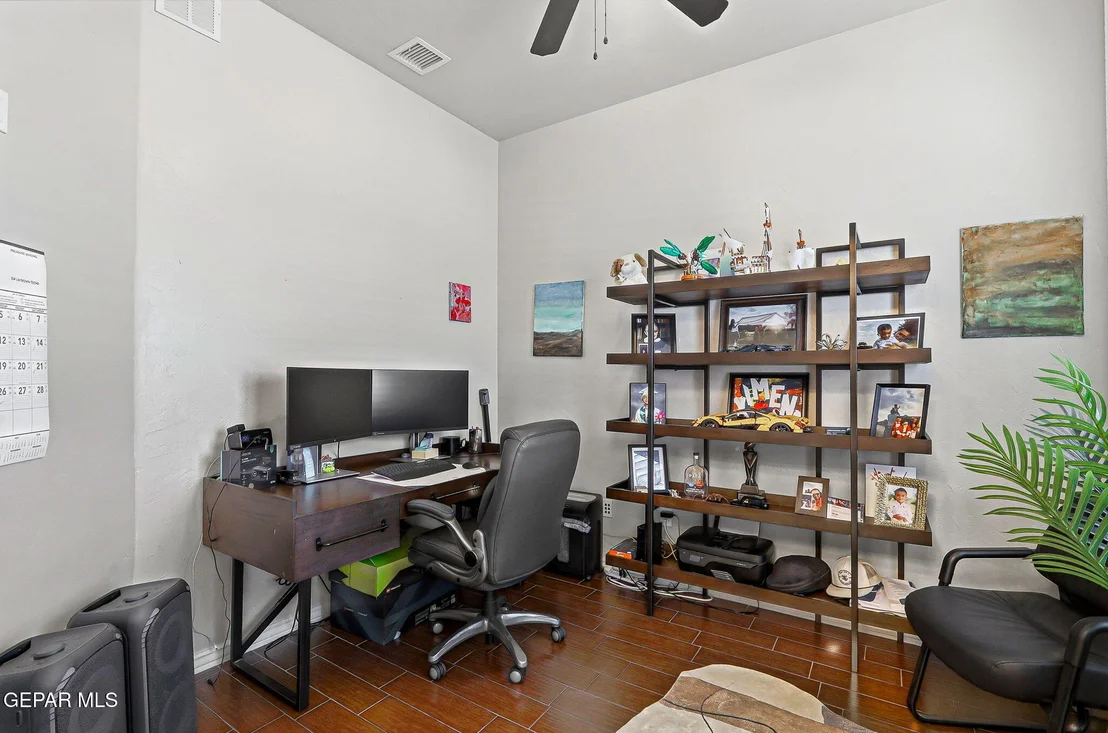 Photo of 899 Cortona Place