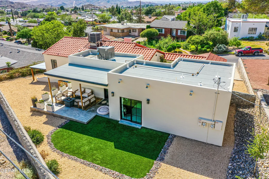 Photo of 1206 STOCKWELL Lane