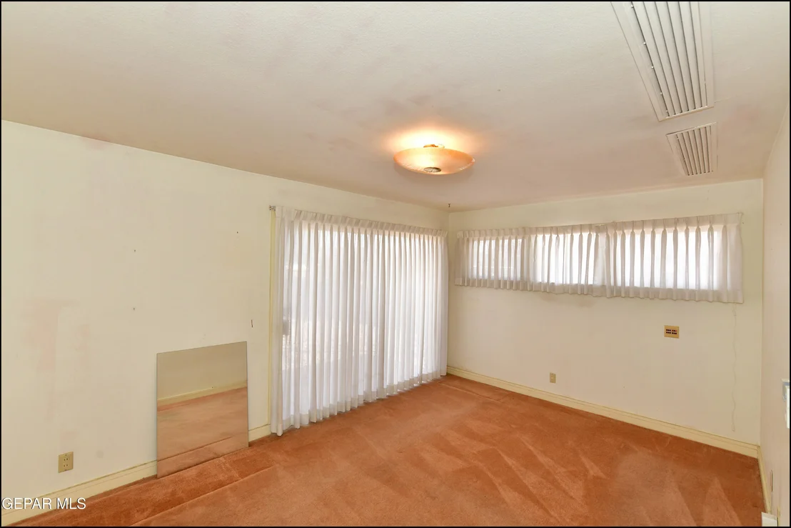 Photo of 9525 DESERT RIDGE Drive