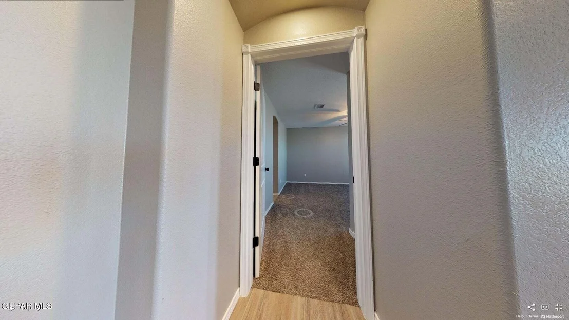 Photo of 924 Sandhurst Place