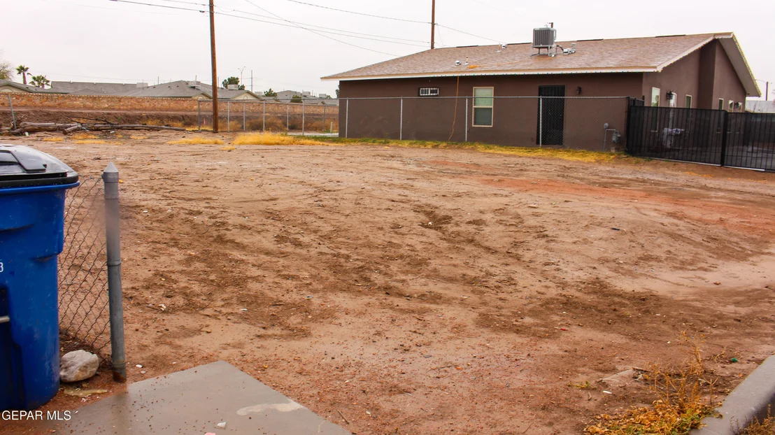 Photo of 8528 VICTOR Lane