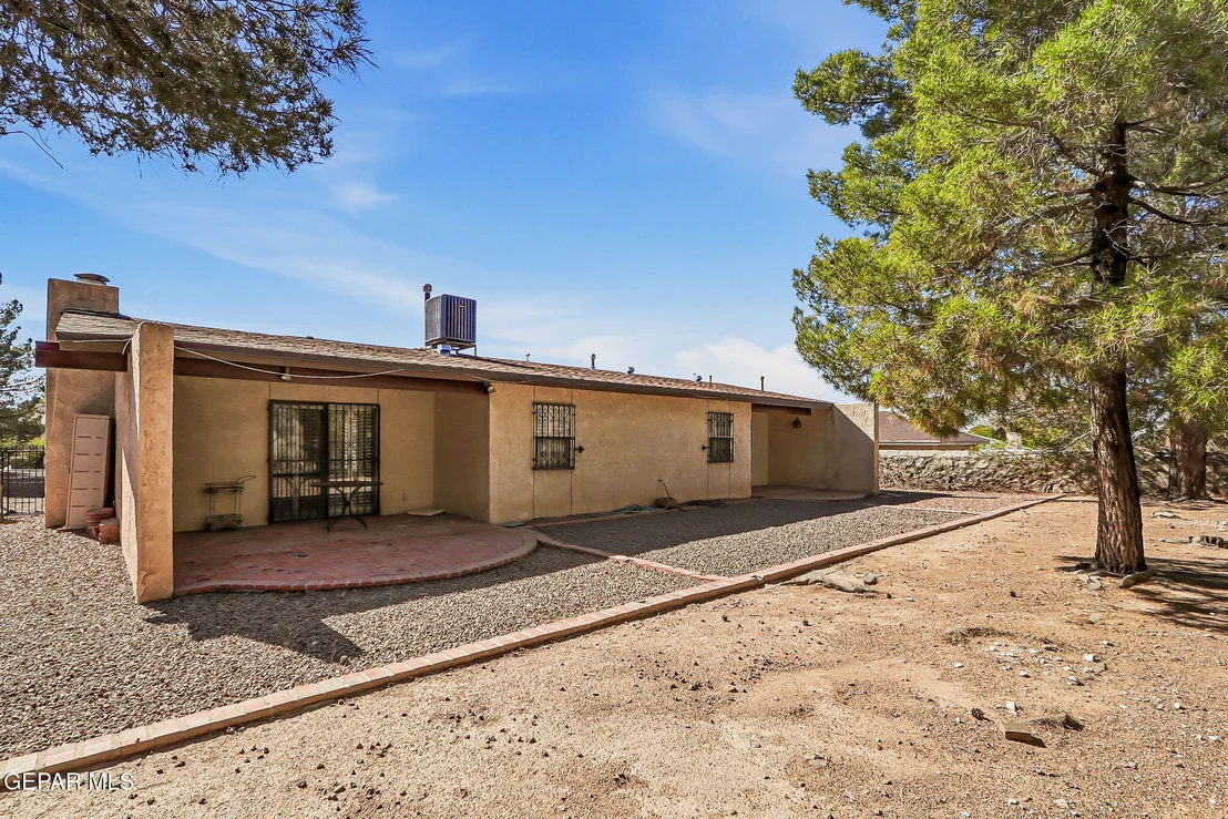 Photo of 6933 POLVADERA Drive