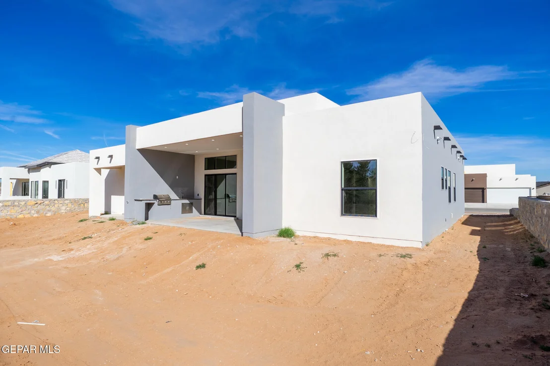 Photo of 5660 RIO BONITO Circle