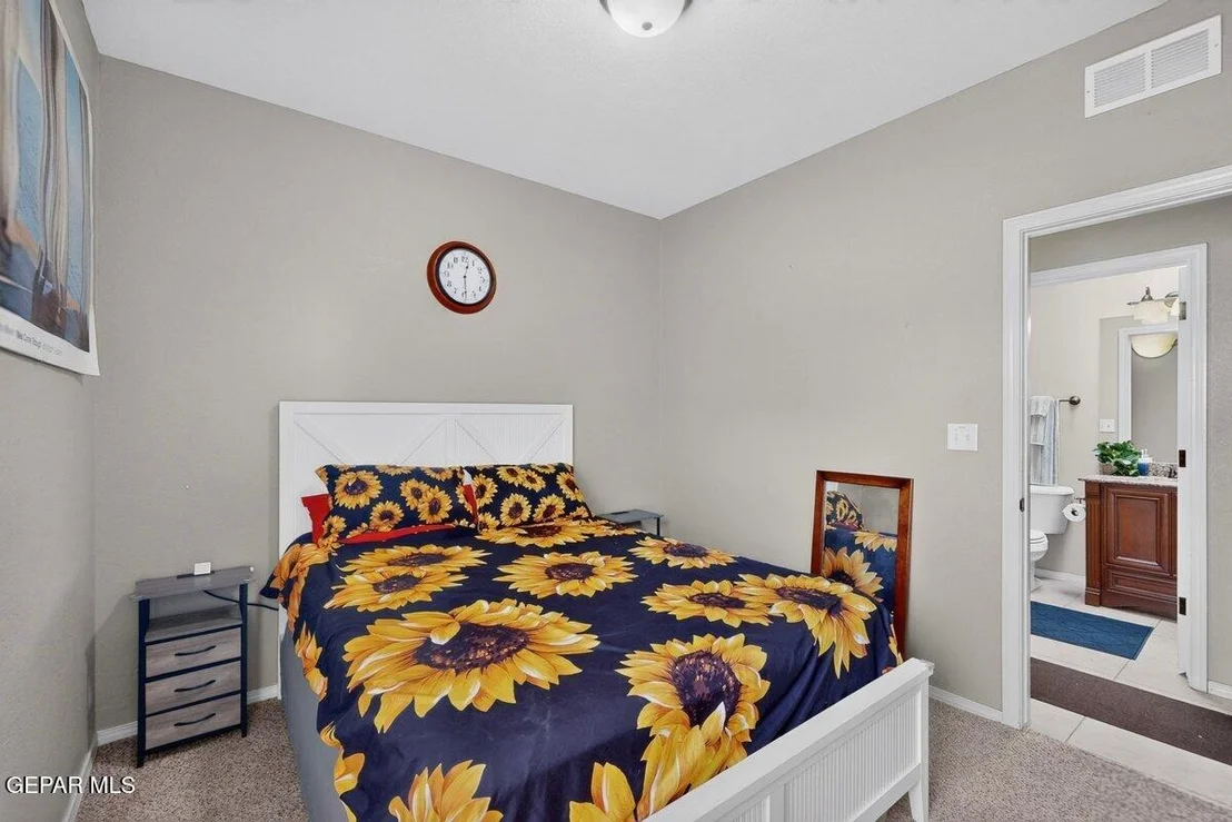 Photo of 14228 FABLED POINT Avenue
