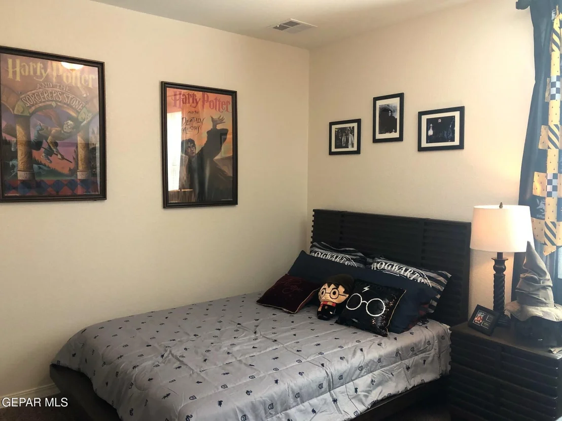 Photo of 10705 Aaron Street