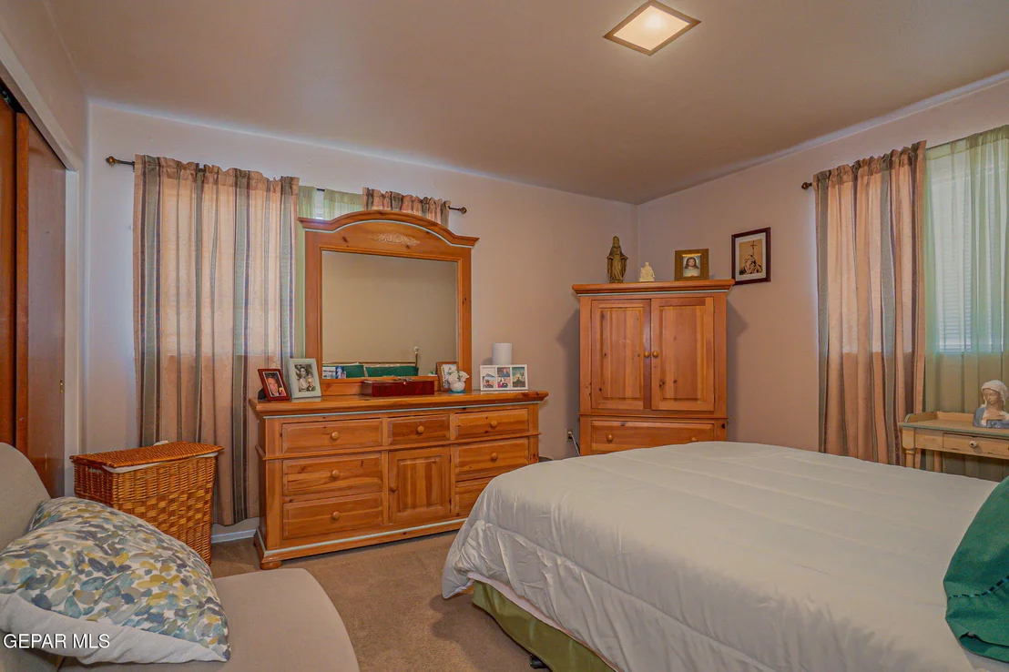 Photo of 6049 ISABELLA Drive