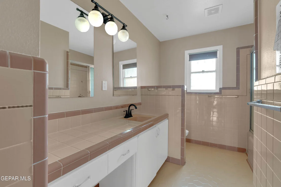 Photo of 3929 LAS VEGAS Drive