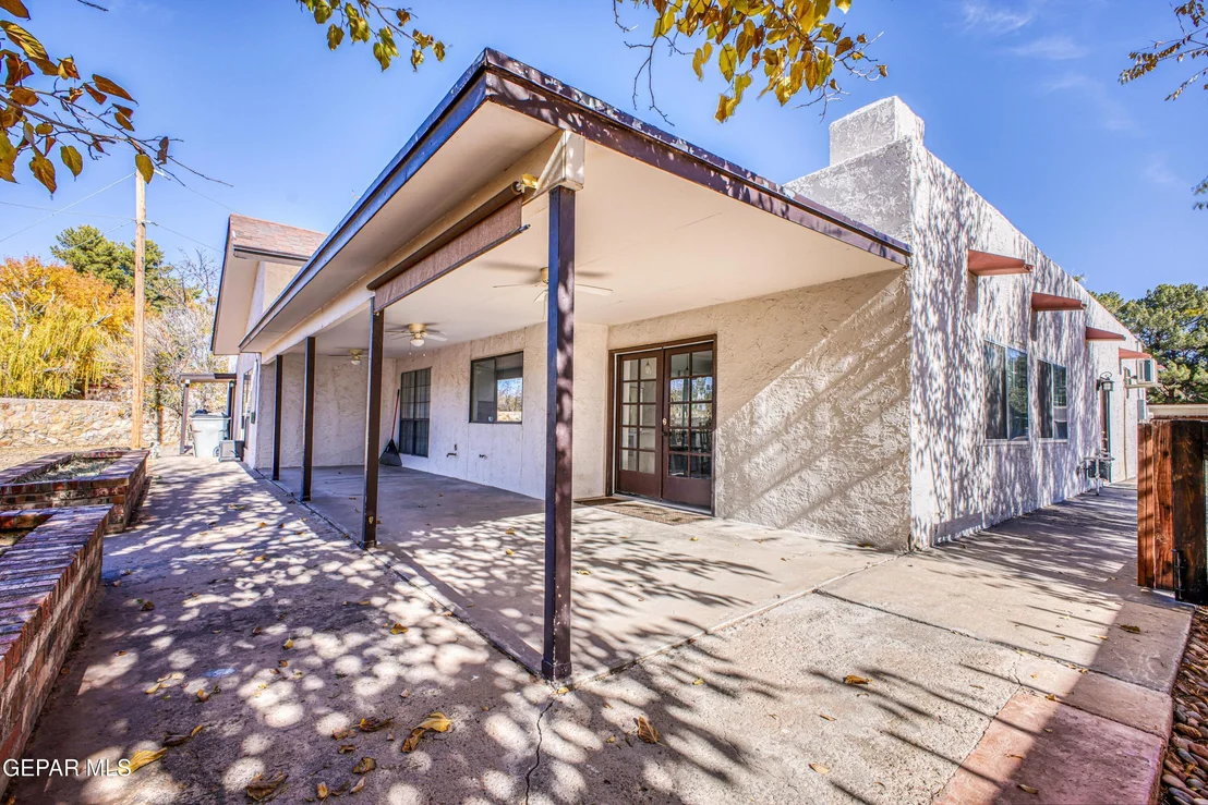 Photo of 5415 ORANTES Place