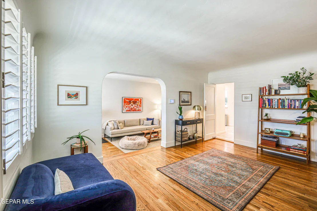 Photo of 2304 FLORENCE