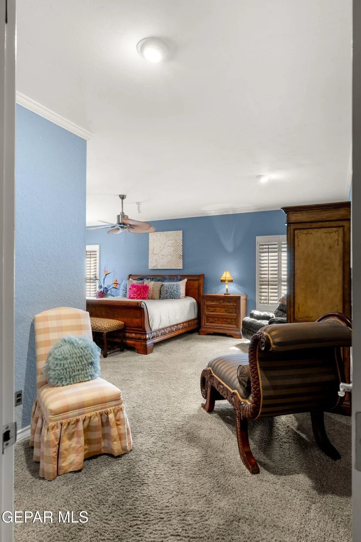 Photo of 612 WILLOW GLEN Drive