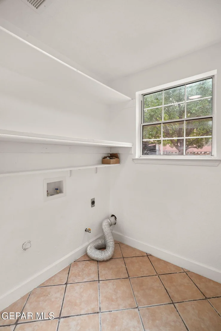 Photo of 12385 Orchard Park