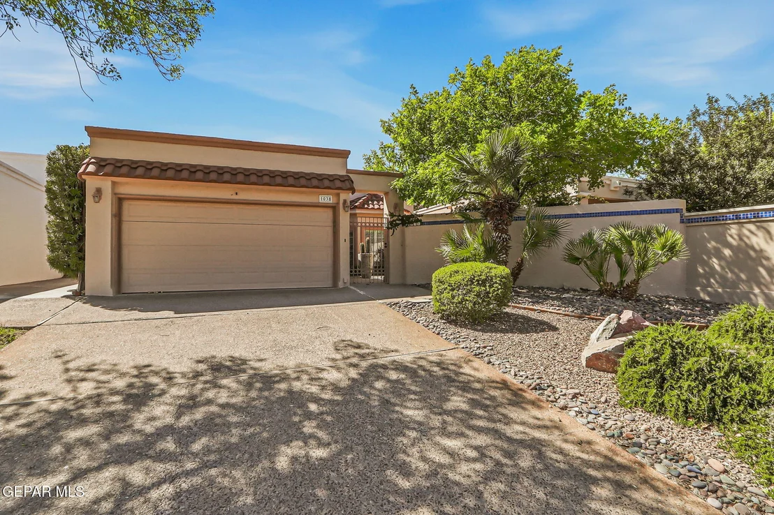 Photo of 1038 LOS JARDINES Circle