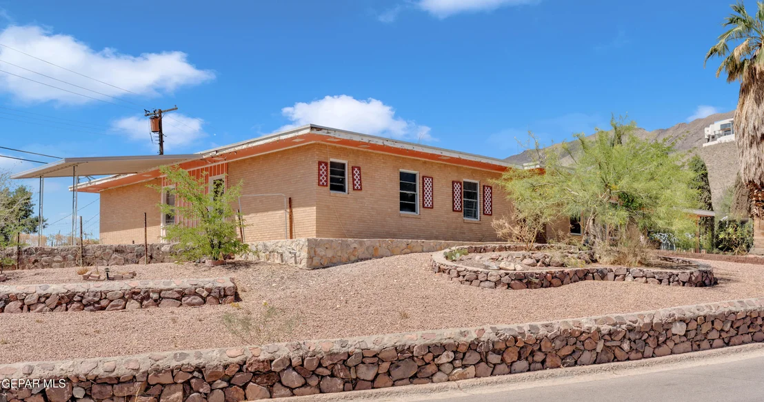 Photo of 3901 FLAMINGO Drive