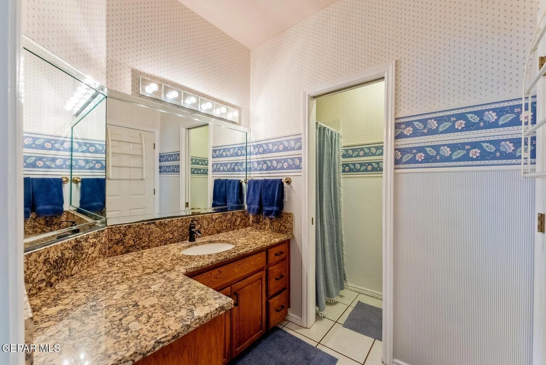 Photo of 1111 Sun Ridge Drive