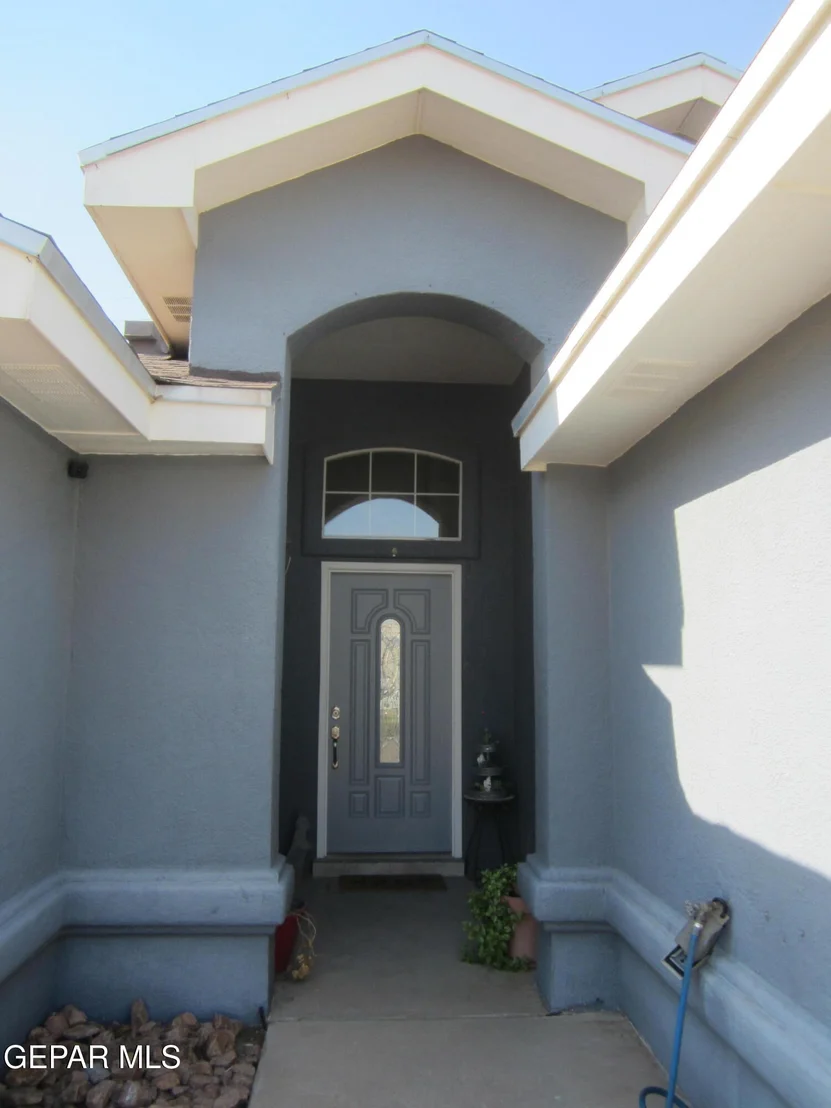 Photo of 7605 Dianjou Drive