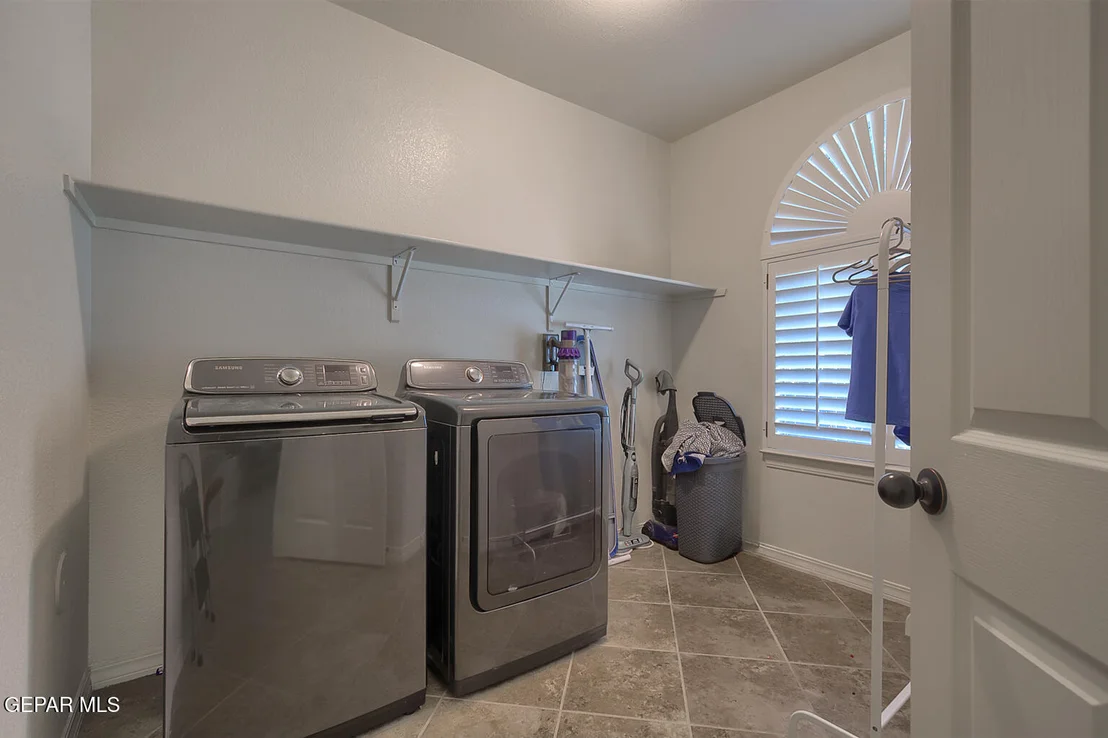 Photo of 5620 VALLEY MAPLE Drive