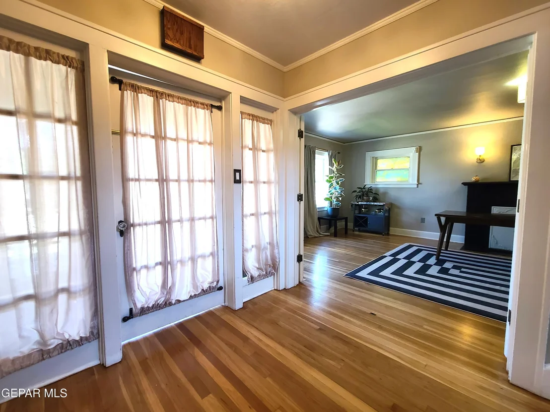 Photo of 602 CINCINNATI Avenue
