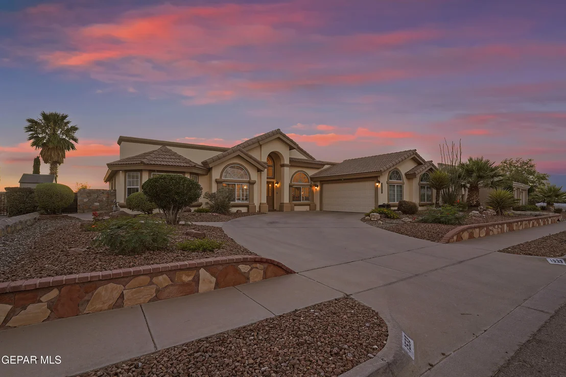 Photo of 1533 Cimarron Ridge Drive