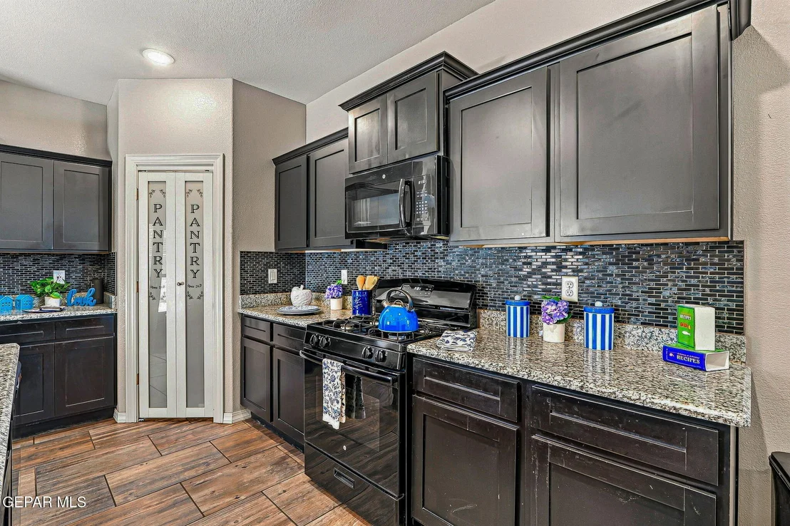 Photo of 2156 THOMAS LACKLAND Street