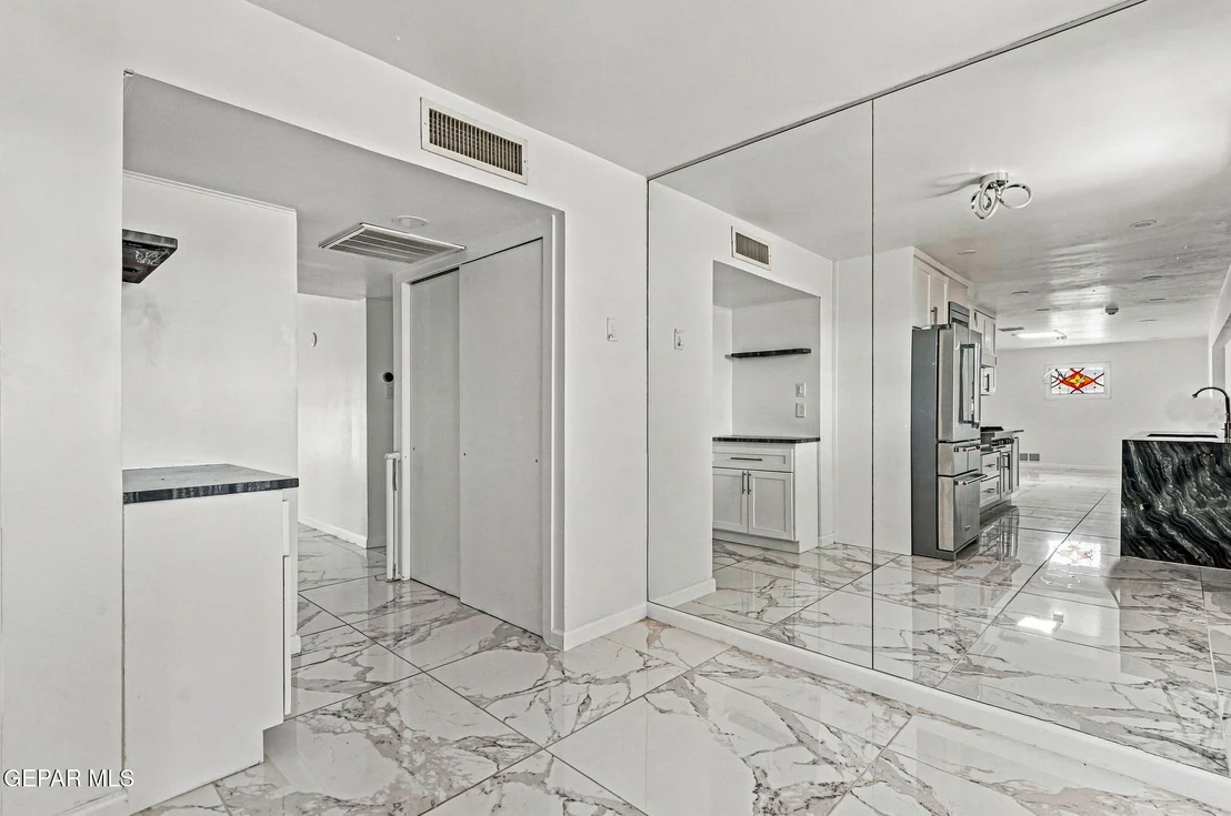 Photo of 259 Crown Point Drive