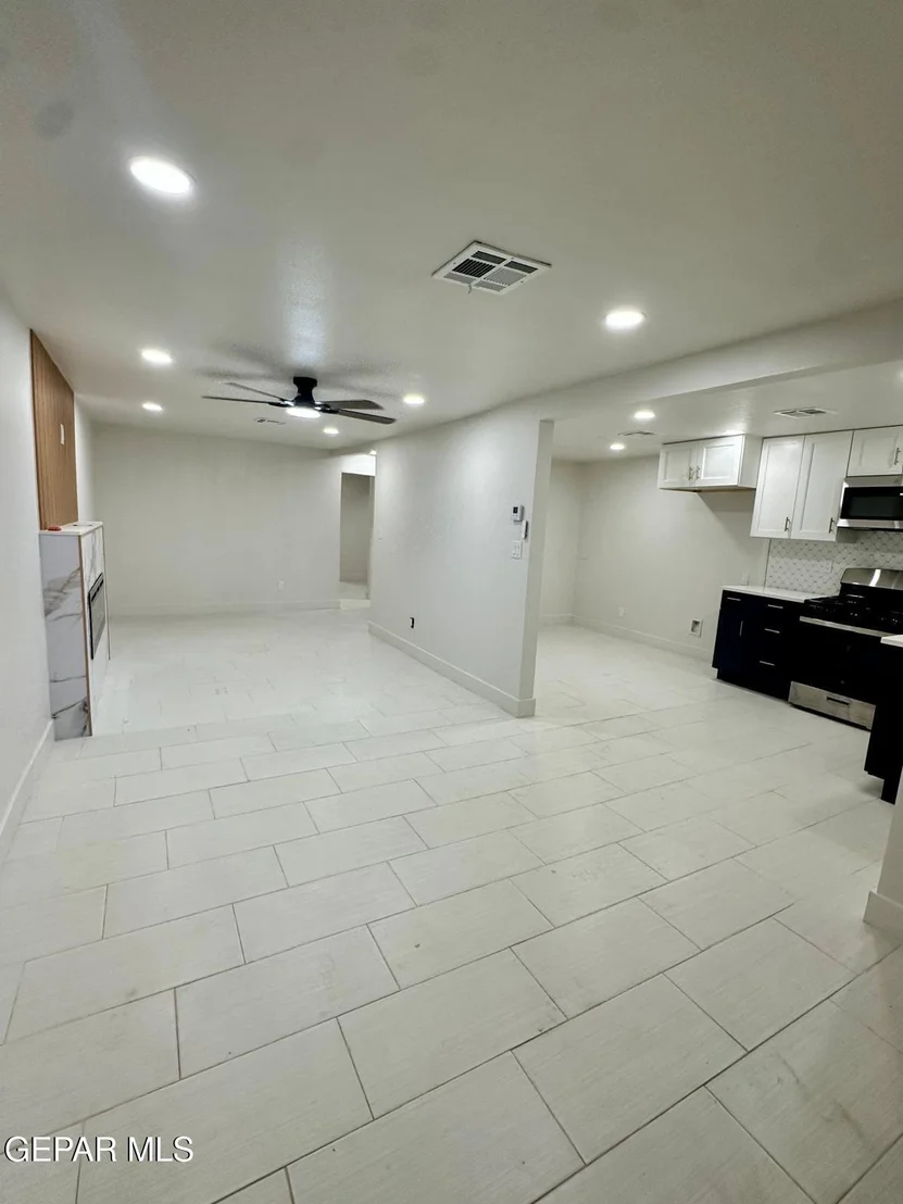 Photo of 8045 GILBERT Drive