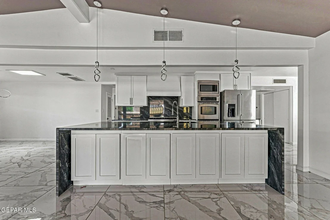 Photo of 259 Crown Point Drive