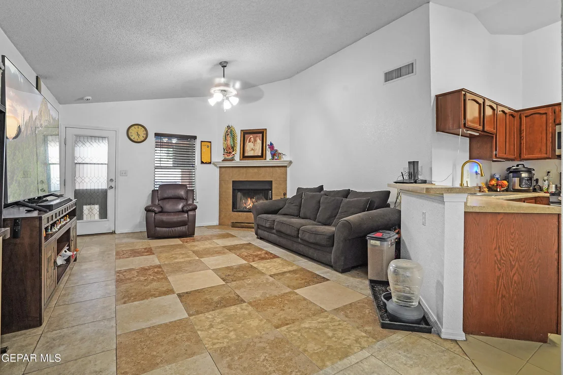 Photo of 492 COLDRIDGE VALLEY Place Place