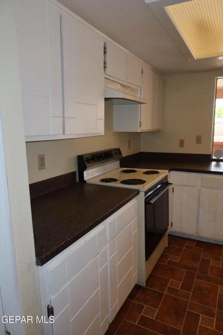 Photo of 836 DE LEON Drive