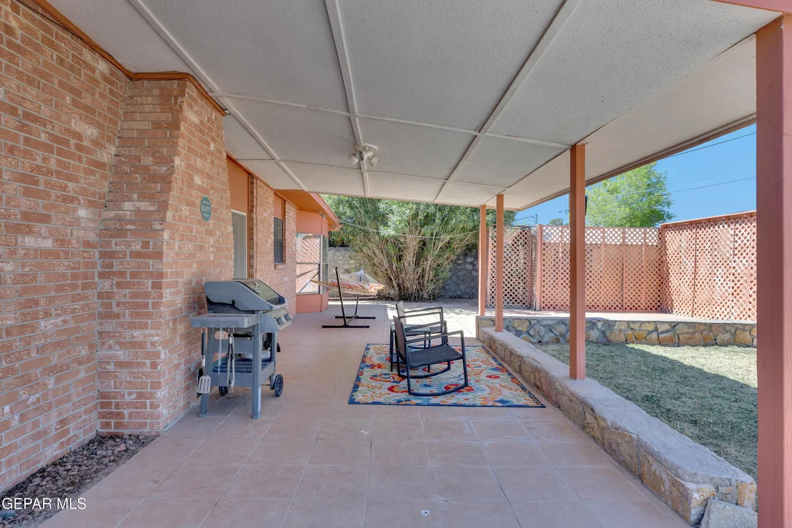 Photo of 10305 ASHWOOD Drive