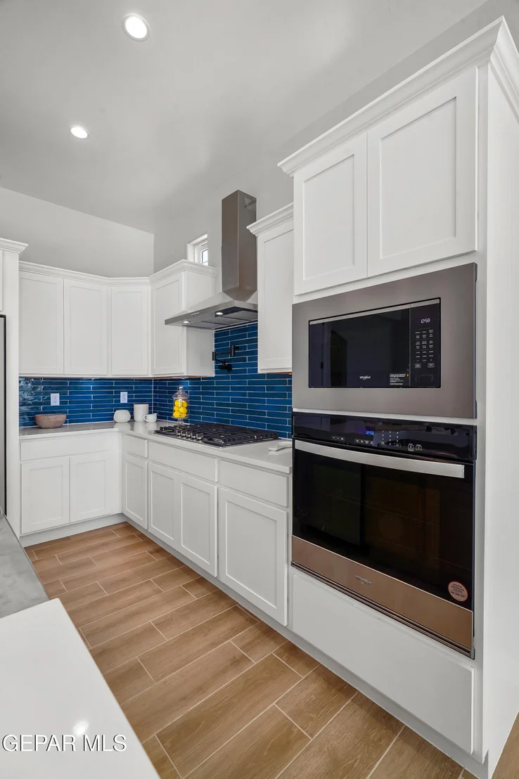 Photo of 904 Foley Place